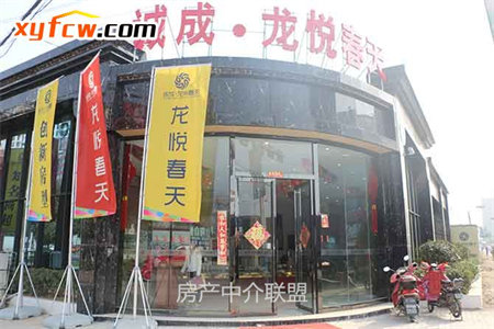 西苑小区3室2厅2卫120㎡【精装出税】